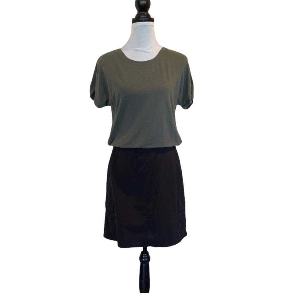 Hyba pullover multi fabric cargo dress green & black elastic waist size small